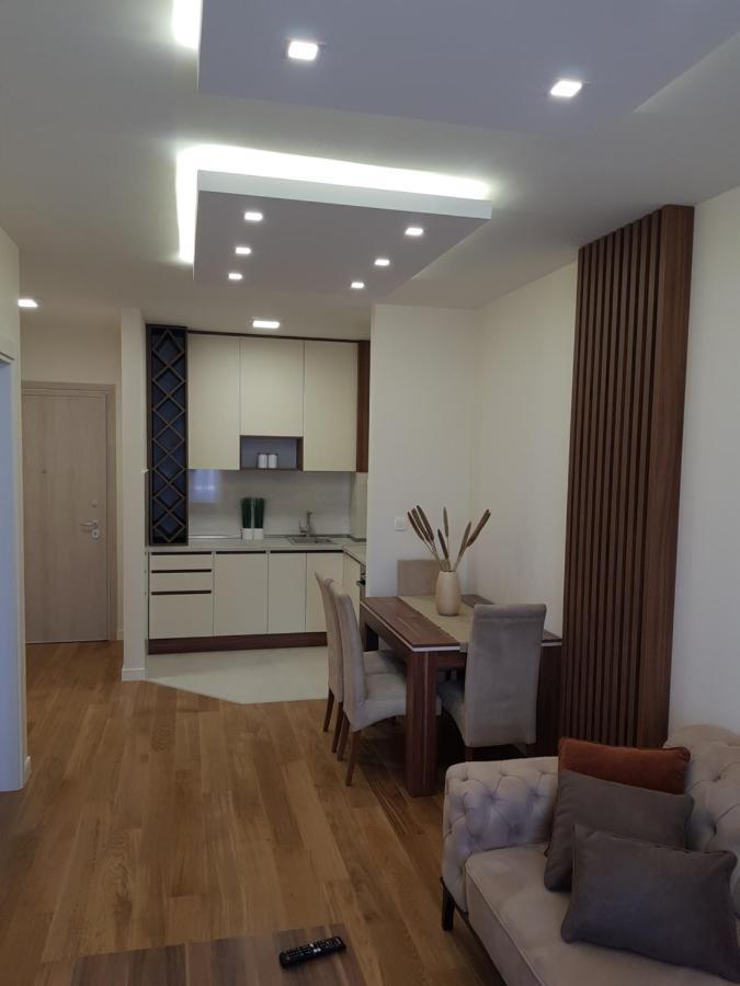 Apartman Vivo City Central 포드고리차 외부 사진