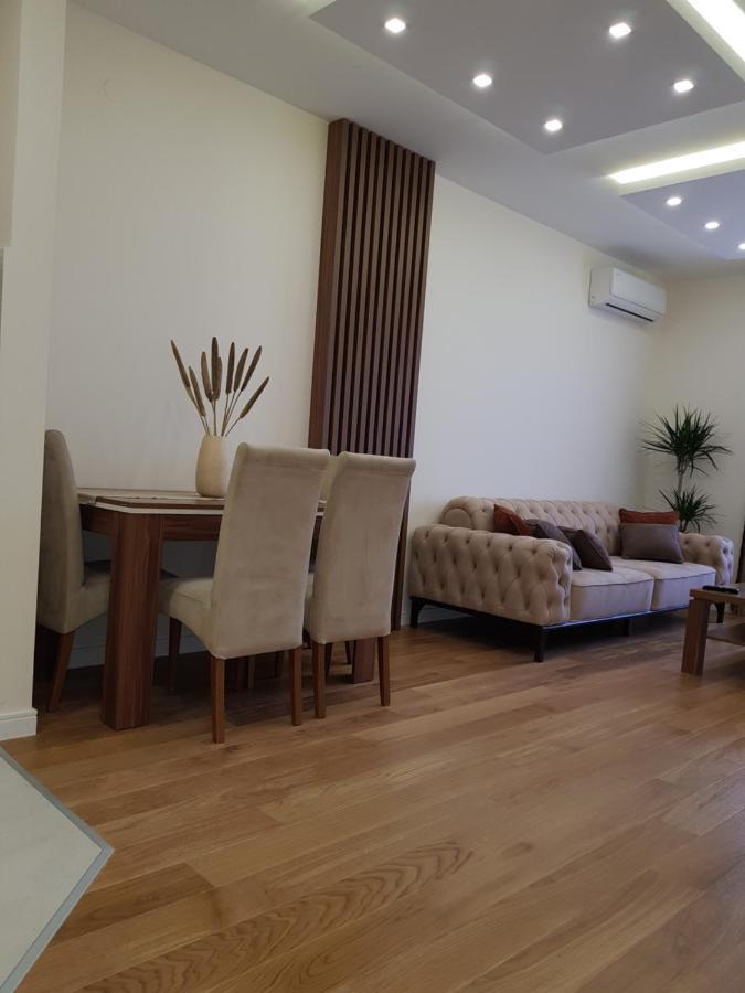 Apartman Vivo City Central 포드고리차 외부 사진